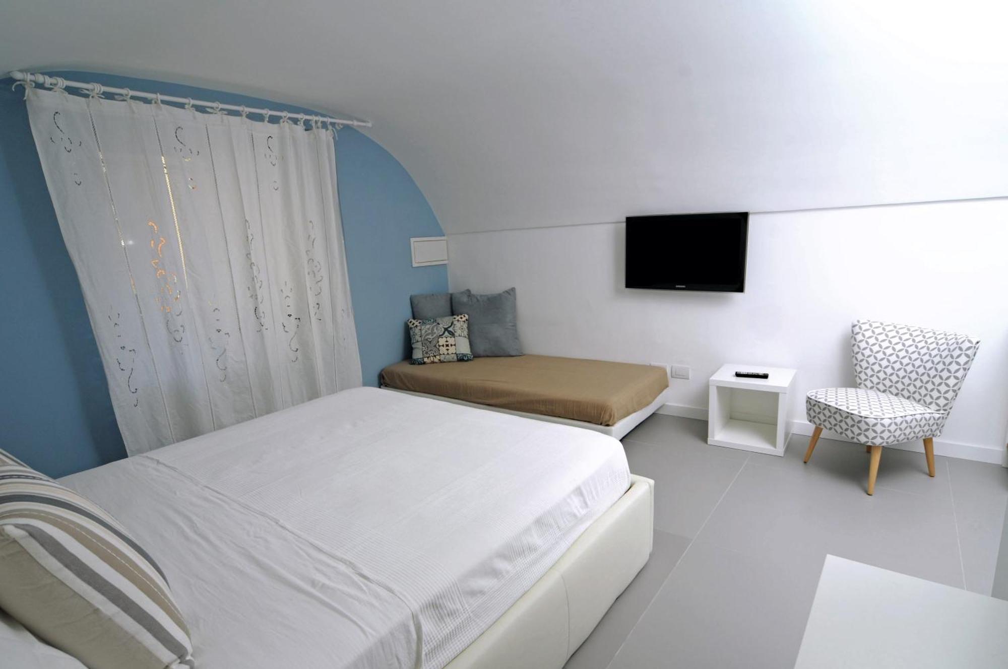 Bed and Breakfast A Casa Di Anna à Naples Extérieur photo