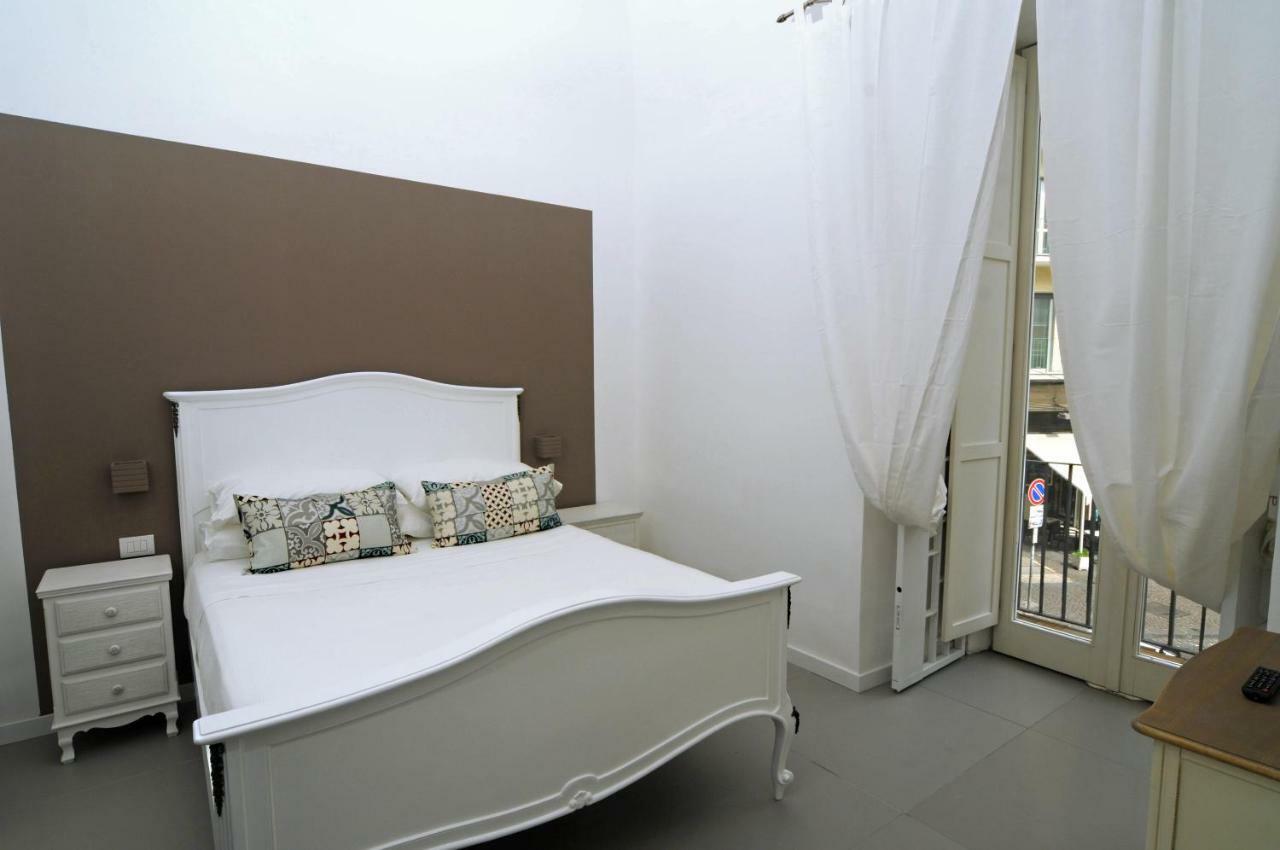 Bed and Breakfast A Casa Di Anna à Naples Extérieur photo